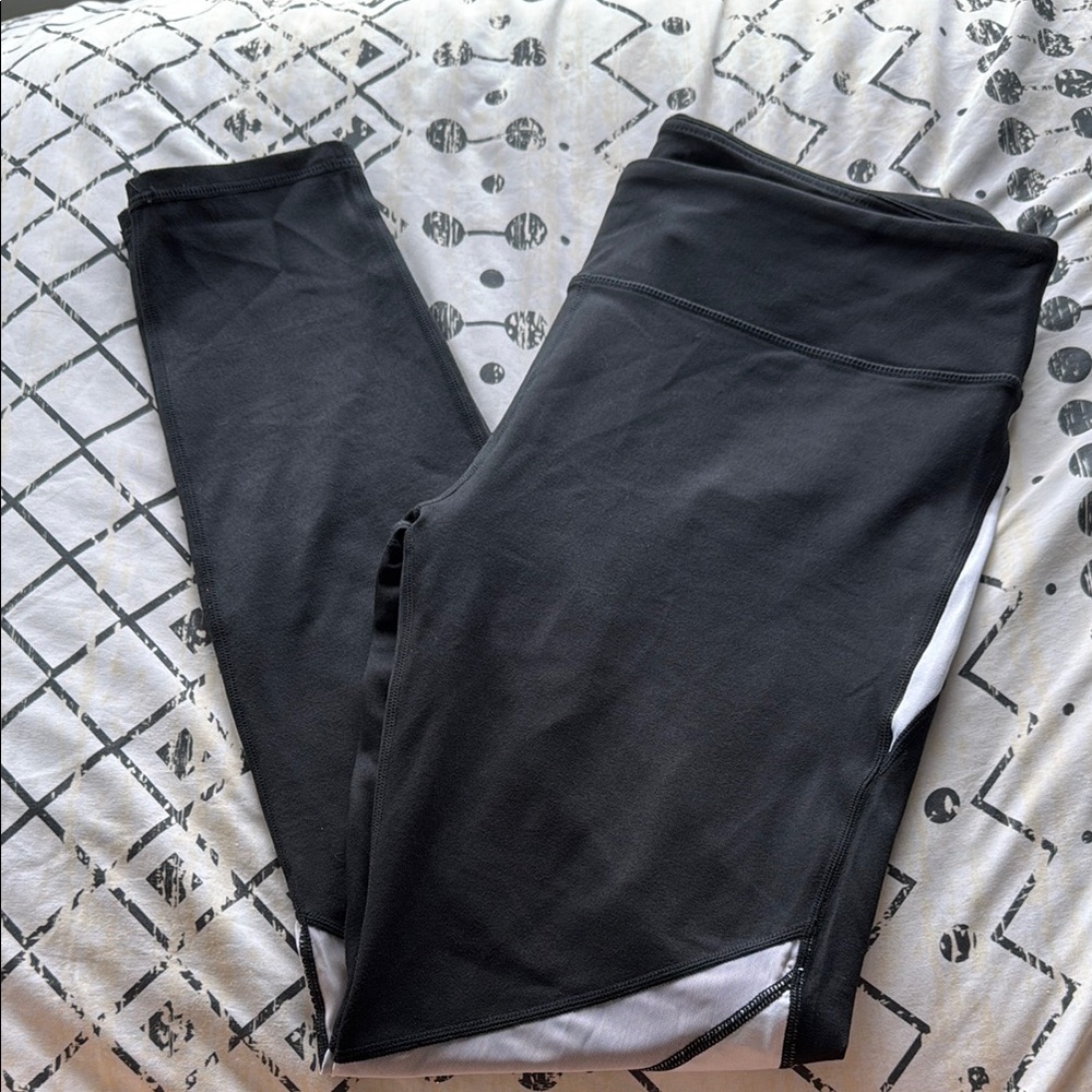 Fabletics black and white leggings